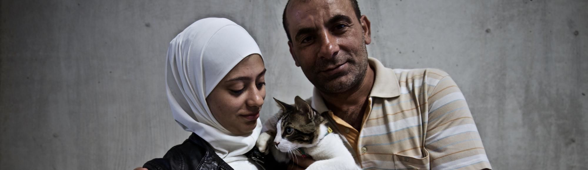 mi gata a acogido a unos pobres refugiados