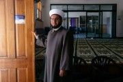 Mosque Counteracts Anti-Islam Prejudice