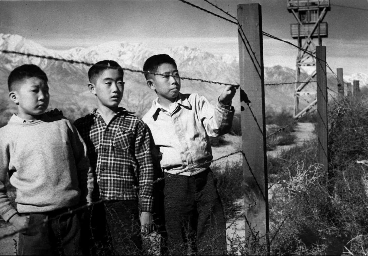 japanese-internment-camp.jpeg